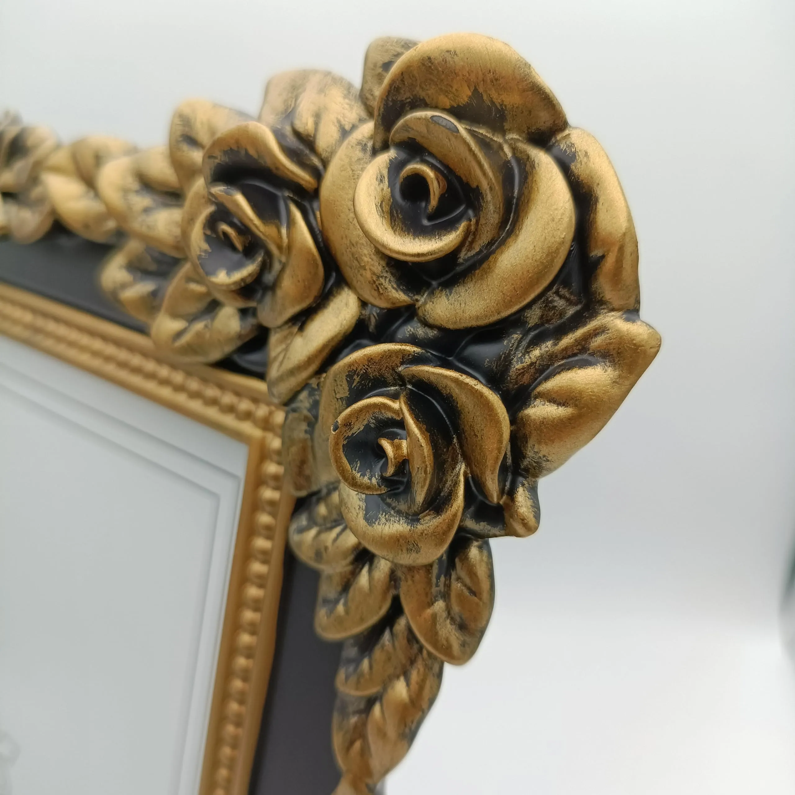zxt-parts-8x10-picture-frame-golden-flower-black-edge-frame-resin-handmade-photo-frame-glass-panel-european-style-black-background-golden-flower