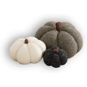 mini-knit-pumpkin-set