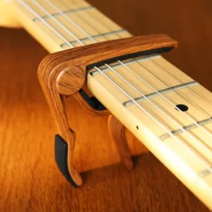 guitar-capo-rosewood-tone