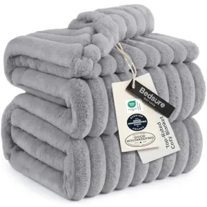 bedsure-gentlesoft-throw-blanket