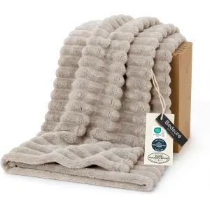bedsure-gentlesoft-throw-blanket
