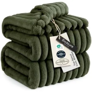 bedsure-gentlesoft-throw-blanket