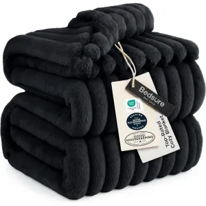 bedsure-gentlesoft-throw-blanket
