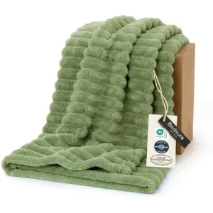 bedsure-gentlesoft-throw-blanket