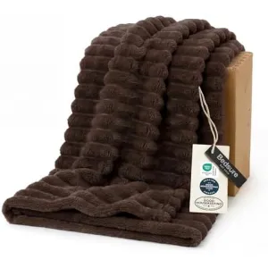 bedsure-gentlesoft-throw-blanket