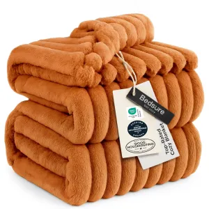 bedsure-gentlesoft-throw-blanket