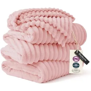 bedsure-gentlesoft-throw-blanket