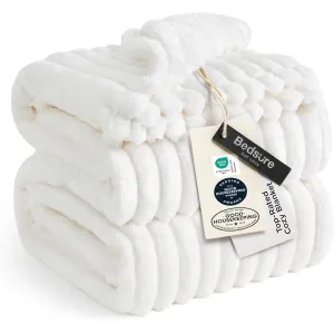 bedsure-gentlesoft-throw-blanket