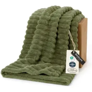 bedsure-gentlesoft-throw-blanket