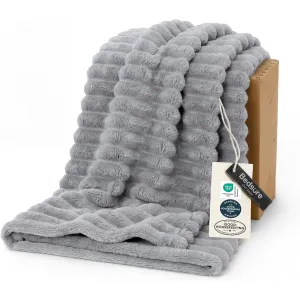 bedsure-gentlesoft-throw-blanket