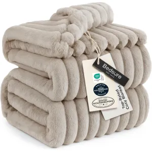 bedsure-gentlesoft-throw-blanket